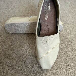 TOMS Alpargata Oatmeal Color Classic Slip-Ons